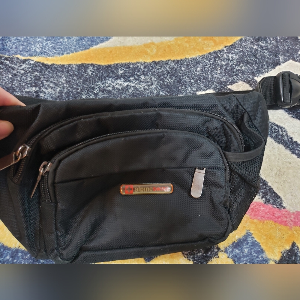 Alpine Swiss Camera Bag Fanny Pack Black Travel